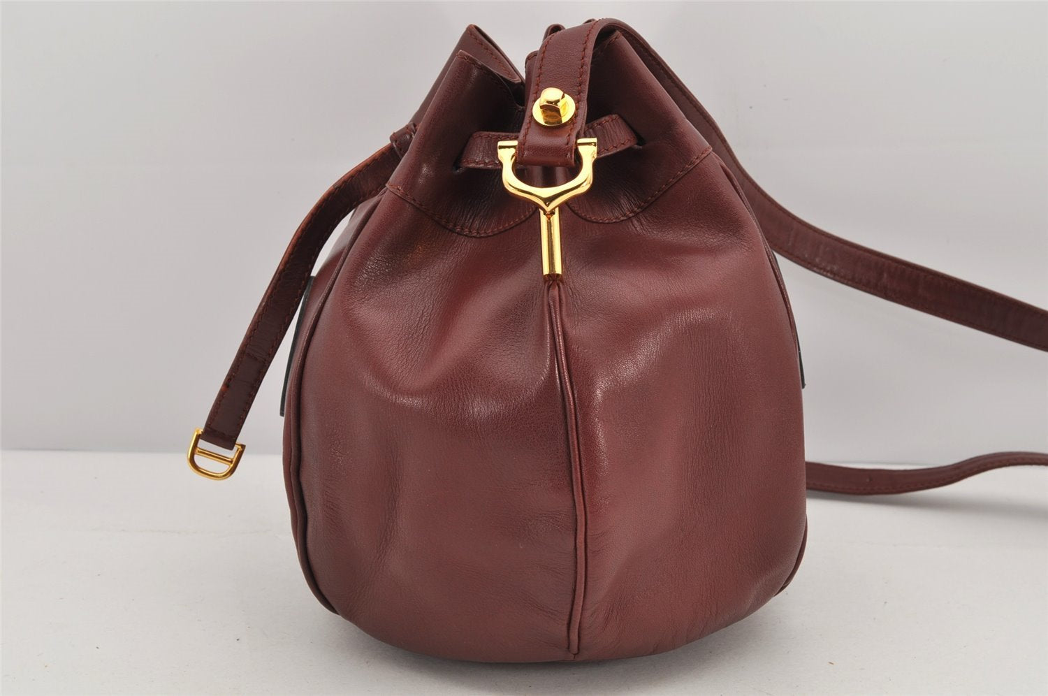 Authentic Cartier Must de Cartier Leather Shoulder Drawstring Bag Bordeaux 2902K