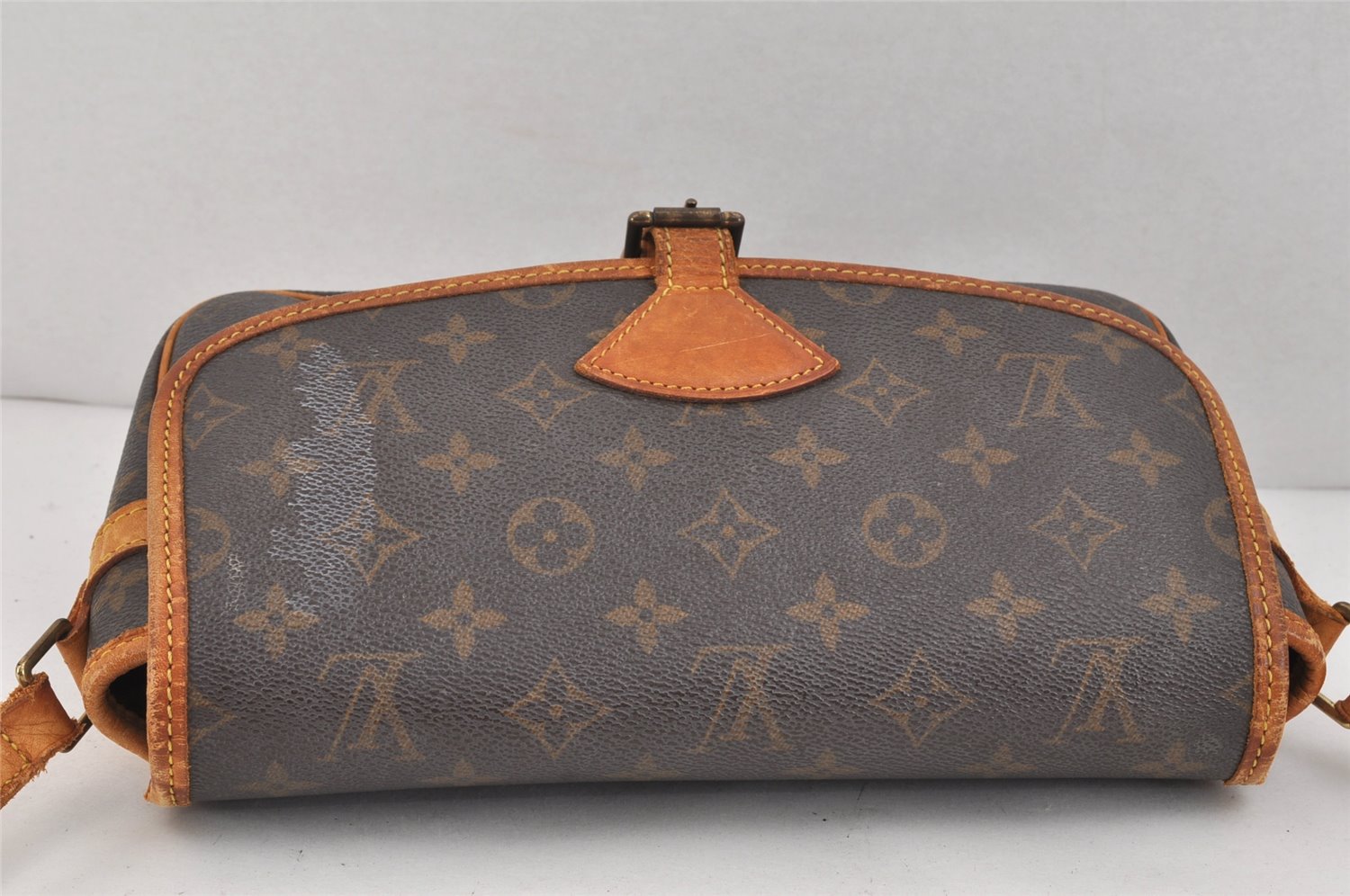 Authentic Louis Vuitton Monogram Sologne Shoulder Cross Body Bag M42250 LV 2903K