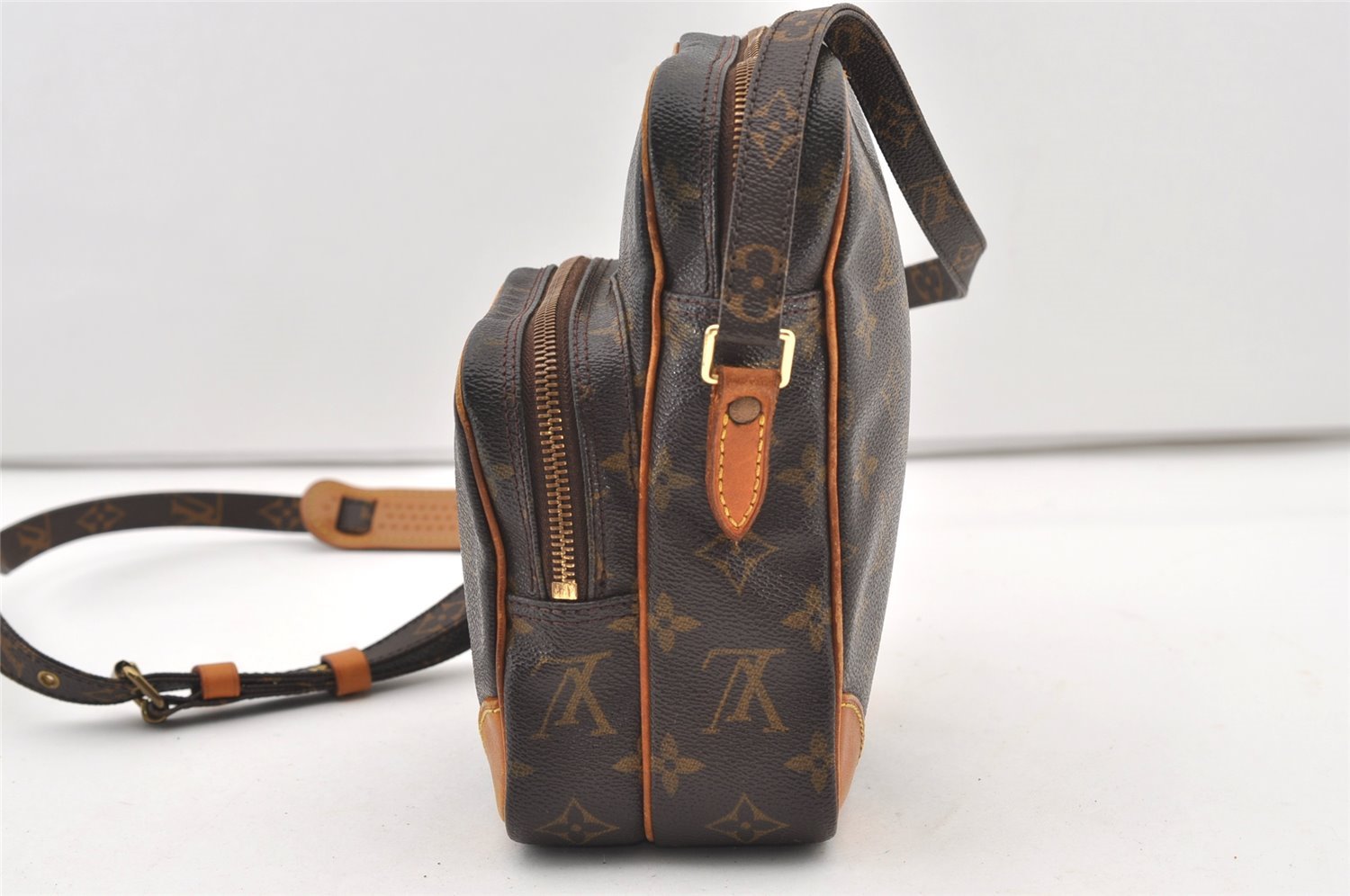 Authentic Louis Vuitton Monogram Amazone Shoulder Cross Body Bag M45236 LV 2906J