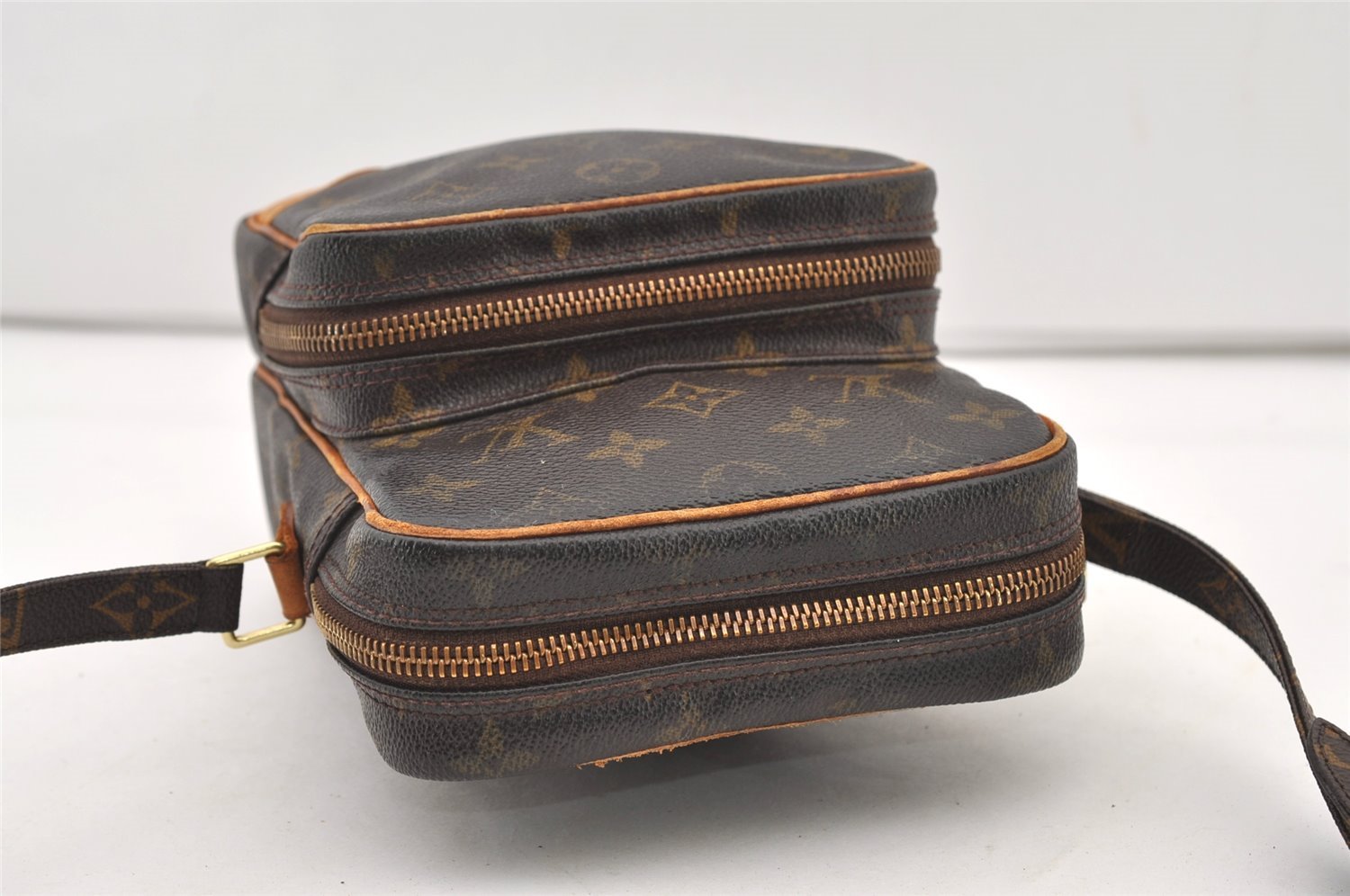 Authentic Louis Vuitton Monogram Amazone Shoulder Cross Body Bag M45236 LV 2906J