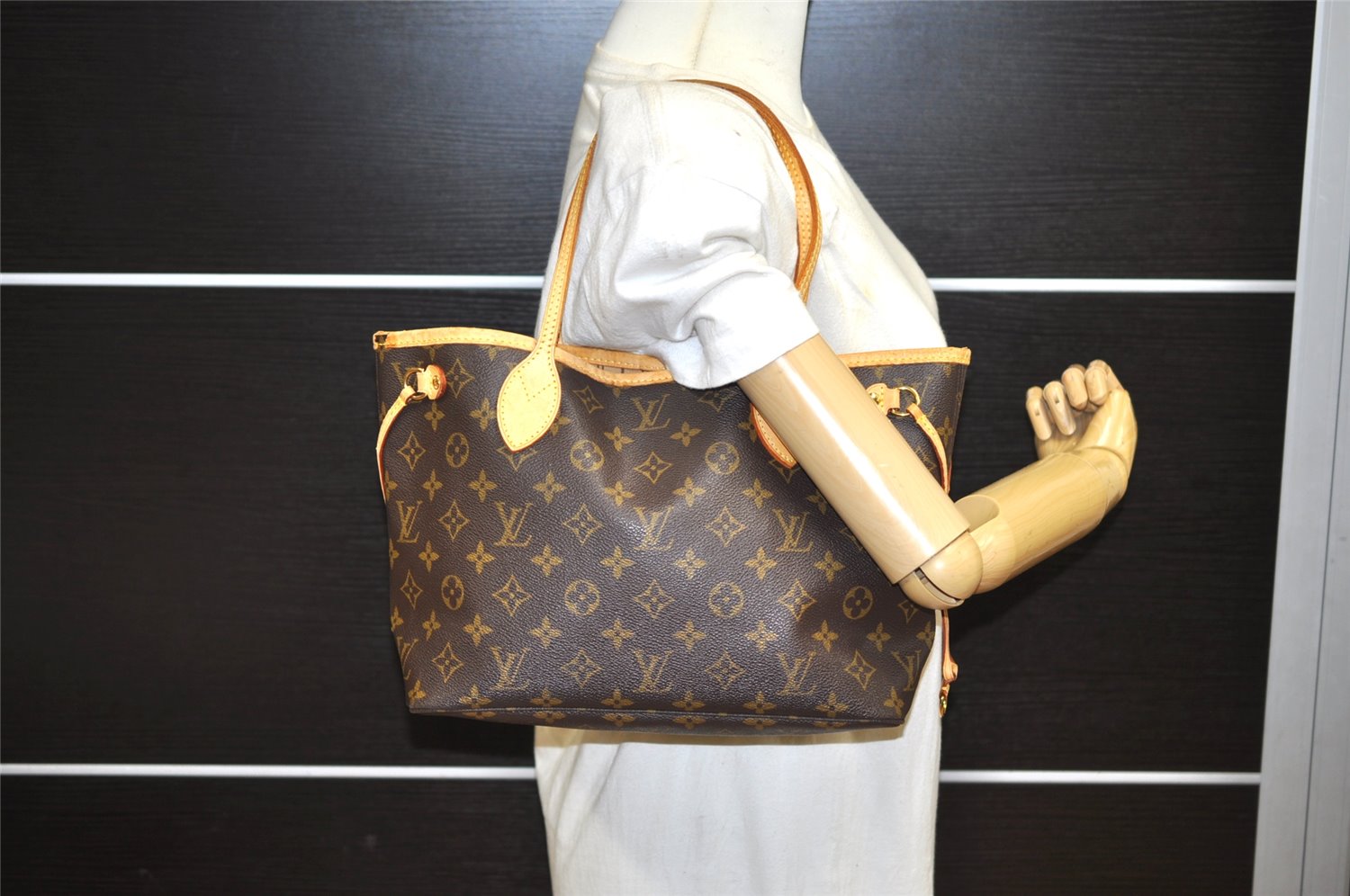 Authentic Louis Vuitton Monogram Neverfull PM Shoulder Tote Bag M40155 LV 2906K