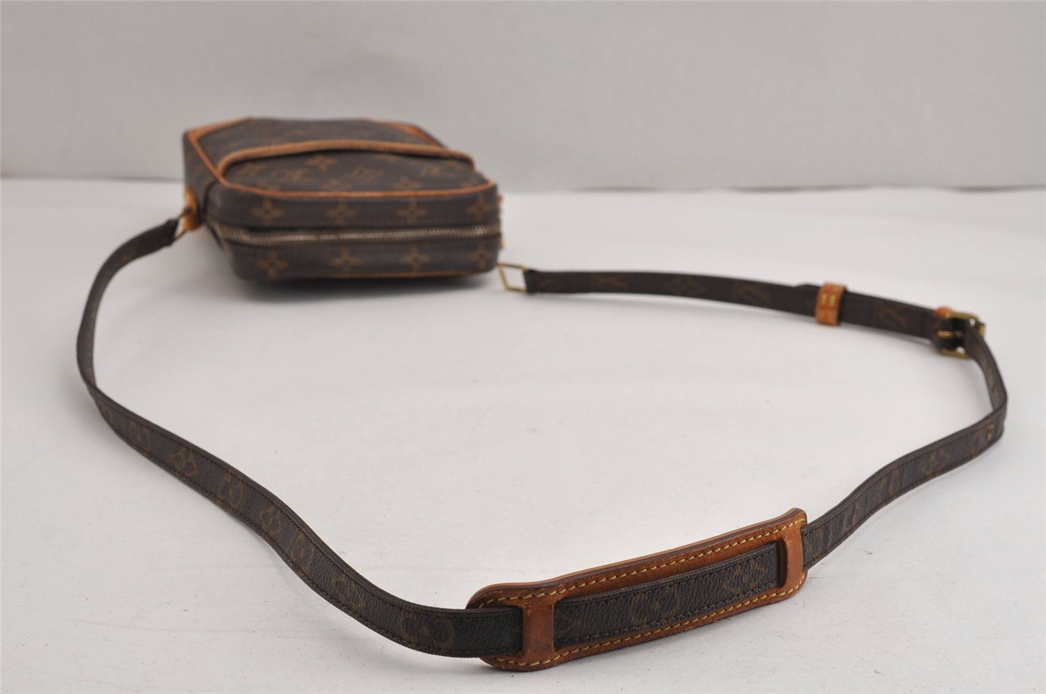 Authentic Louis Vuitton Monogram Danube Shoulder Crossbody Bag M45266 Junk 2907J