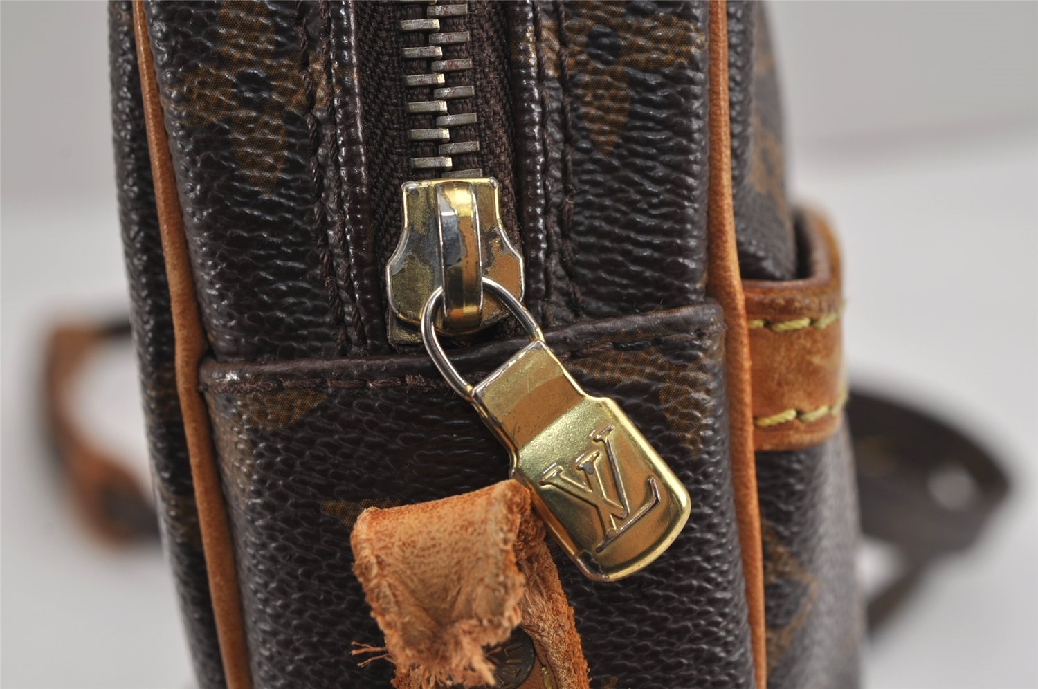 Authentic Louis Vuitton Monogram Danube Shoulder Crossbody Bag M45266 Junk 2907J