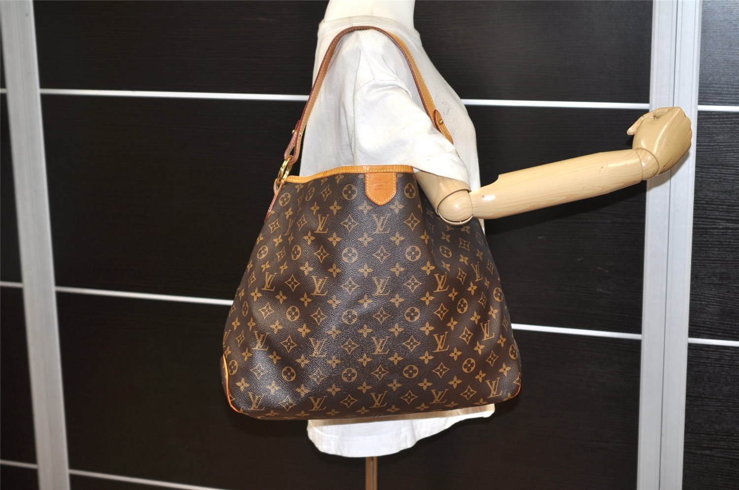 Authentic Louis Vuitton Monogram Delightful MM Shoulder Bag M40353 LV 2907K