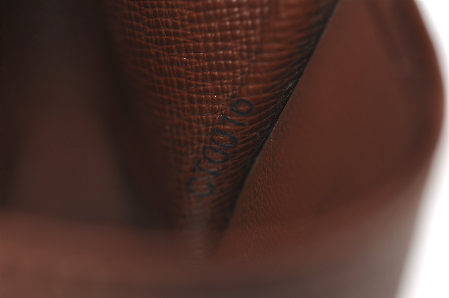 Authentic Louis Vuitton Monogram Multicles 6 Six Hooks Key Case M62630 LV 2908I