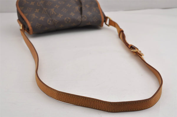 Authentic Louis Vuitton Monogram Menilmontant PM M40474 Shoulder Cross Bag 2909J