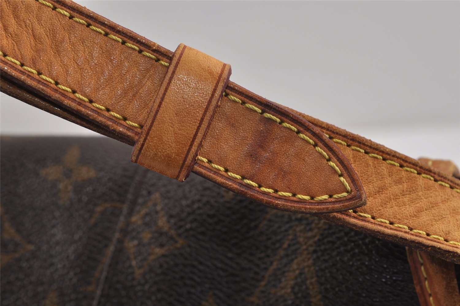 Authentic Louis Vuitton Monogram Menilmontant PM M40474 Shoulder Cross Bag 2909J