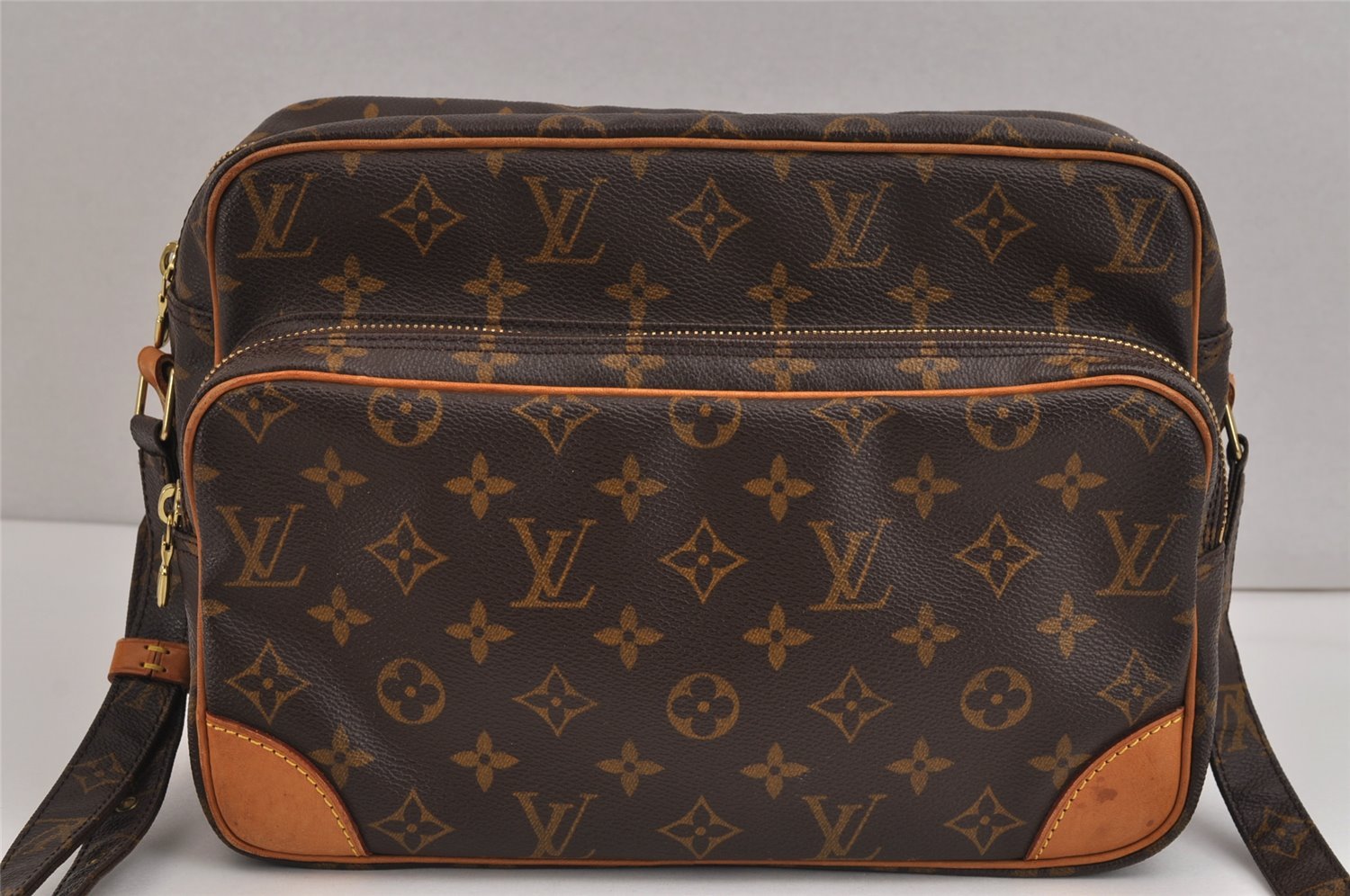 Authentic Louis Vuitton Monogram Nile Shoulder Cross Body Bag M45244 LV 2911J