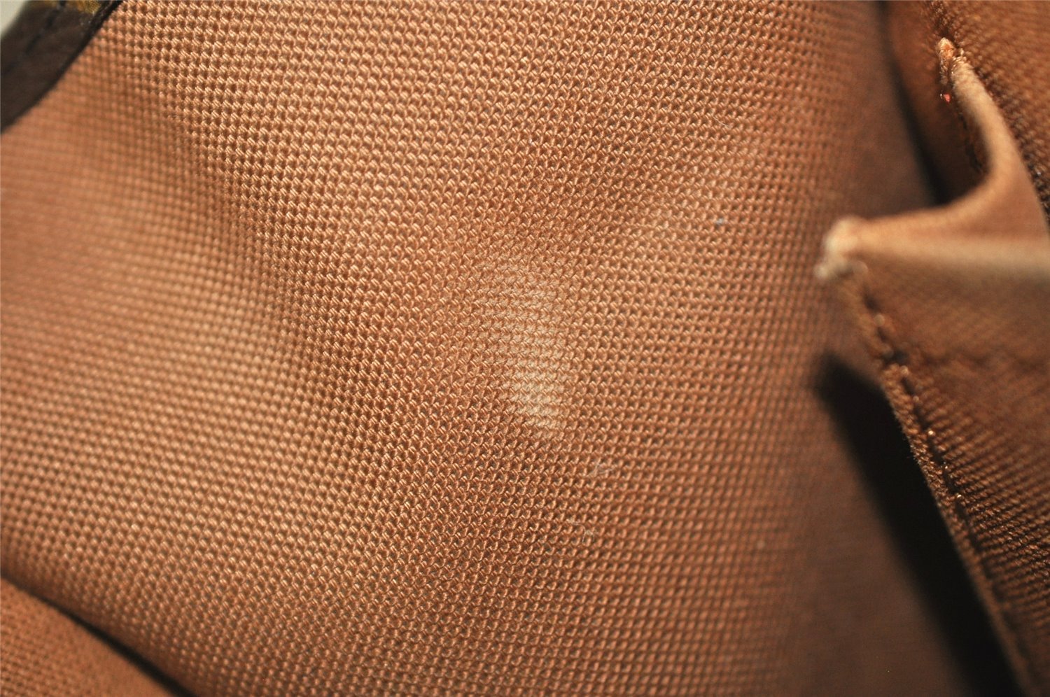 Authentic Louis Vuitton Monogram Popincourt Haut Shoulder Bag M40007 LV 2913J