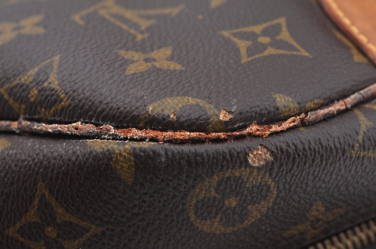 Authentic Louis Vuitton Monogram Deauville Hand Bag M47270 LV Junk 2914J