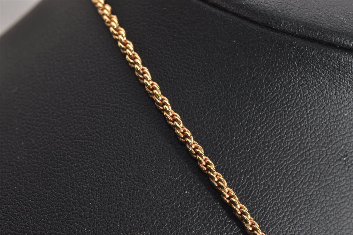 Authentic Christian Dior Gold Tone Chain Rhinestone Pendant Necklace CD 2923J