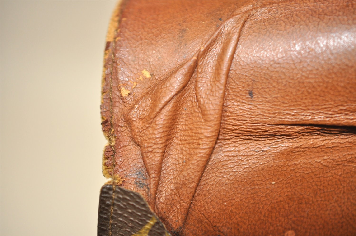 Authentic Louis Vuitton Monogram Poche Plate Documents Case M53522 LV 2927I