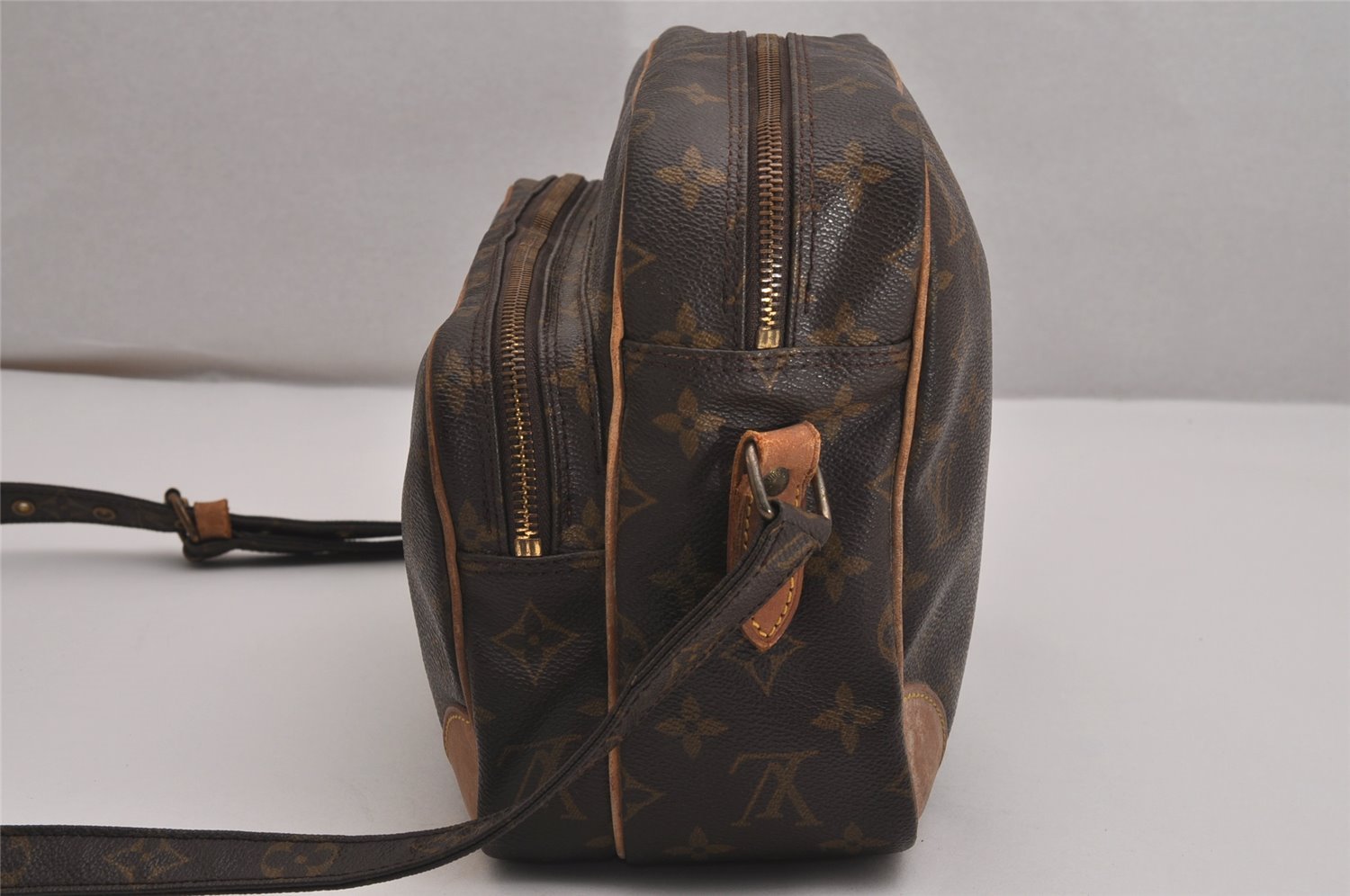Authentic Louis Vuitton Monogram Nile Shoulder Cross Body Bag M45244 LV 2927J