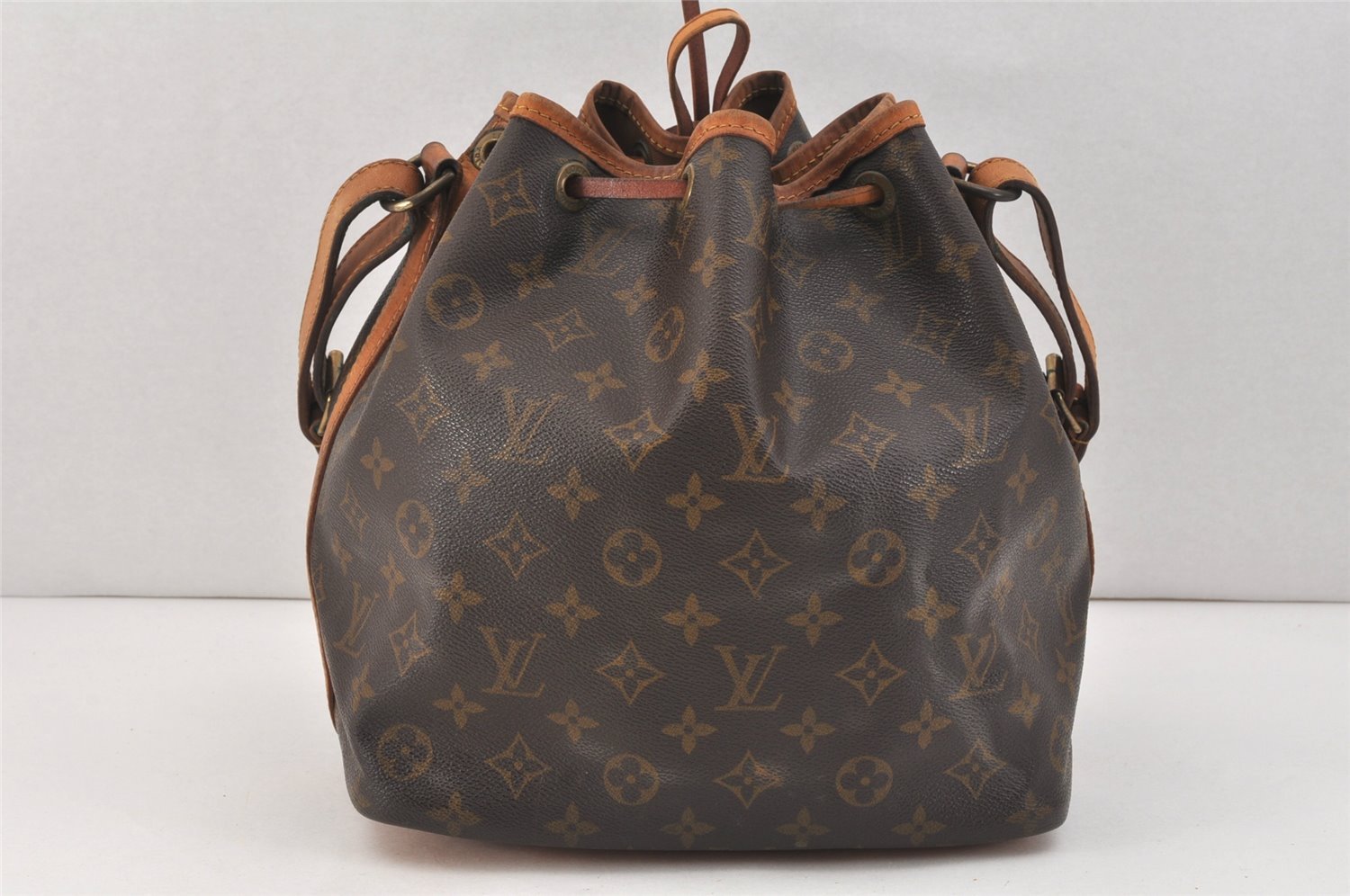Authentic Louis Vuitton Monogram Petit Noe M42226 Shoulder Drawstring Bag 2931K
