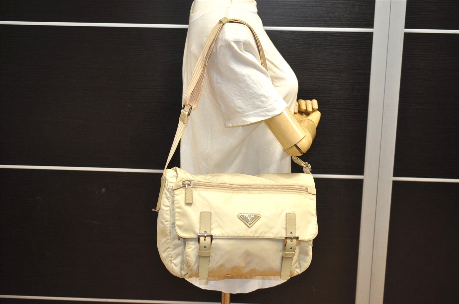 Authentic PRADA Nylon Tessuto Leather Shoulder Cross Body Bag Purse Beige 2933J