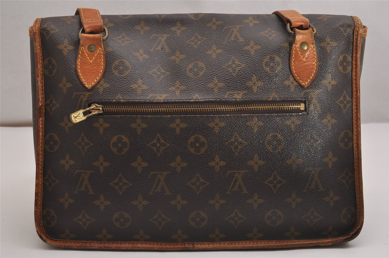 Authentic Louis Vuitton Monogram Sac Bazas Shoulder Cross Bag M99013 LV 2936J