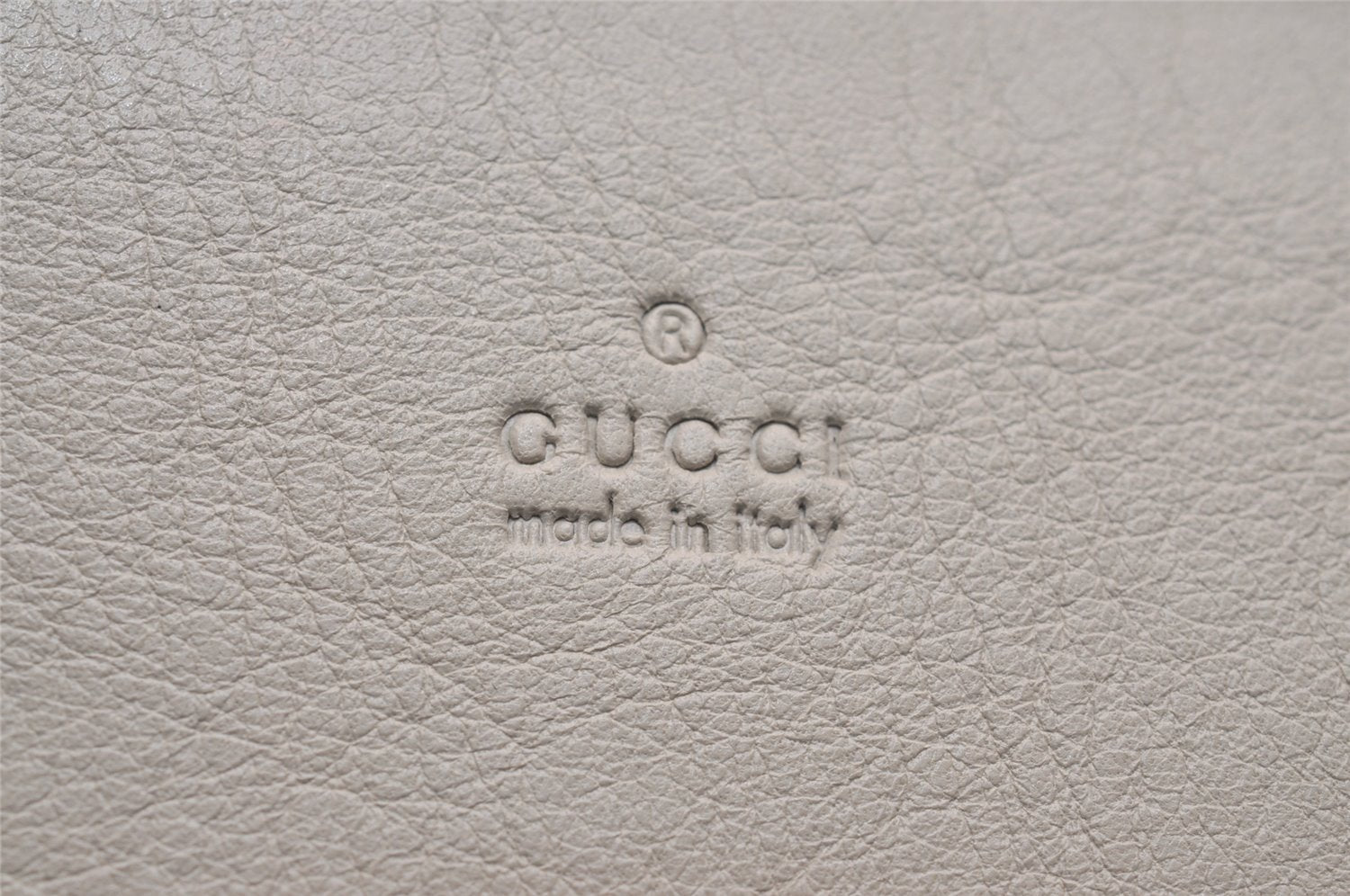 Authentic GUCCI New Britt Guccissima Card Case GG Leather 233184 White 2938J