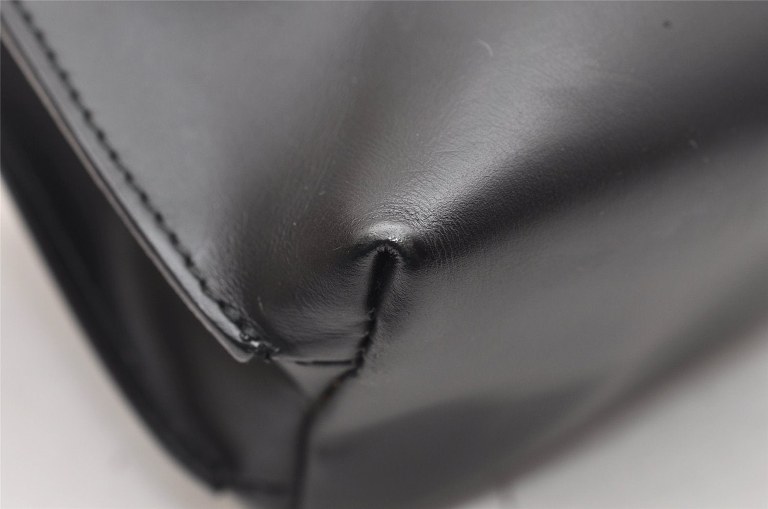 Authentic GUCCI Vintage Hand Bag Purse Leather Black 2941K