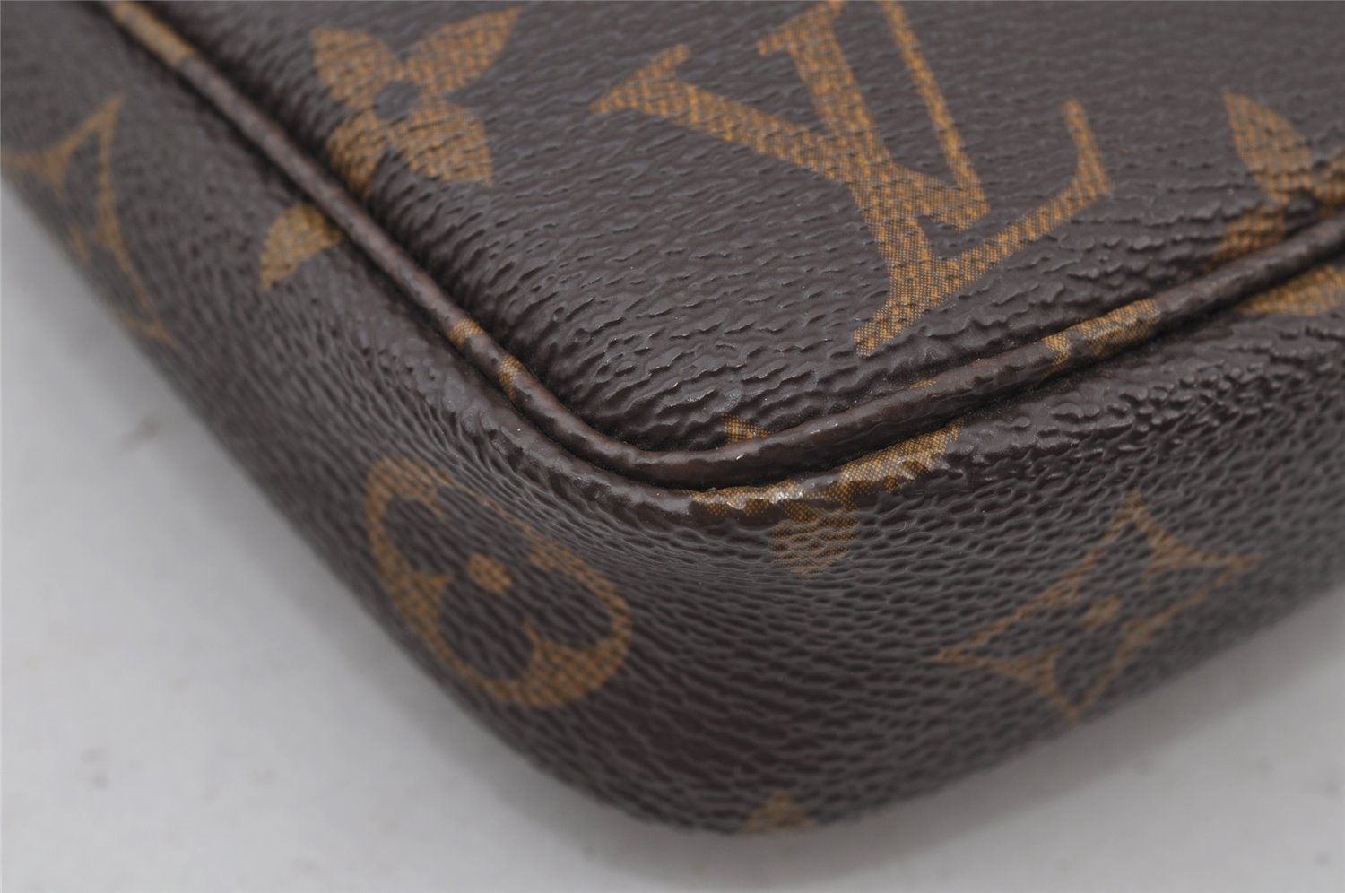 Authentic Louis Vuitton Monogram Pochette Accessoires Pouch M51980 LV 2942J
