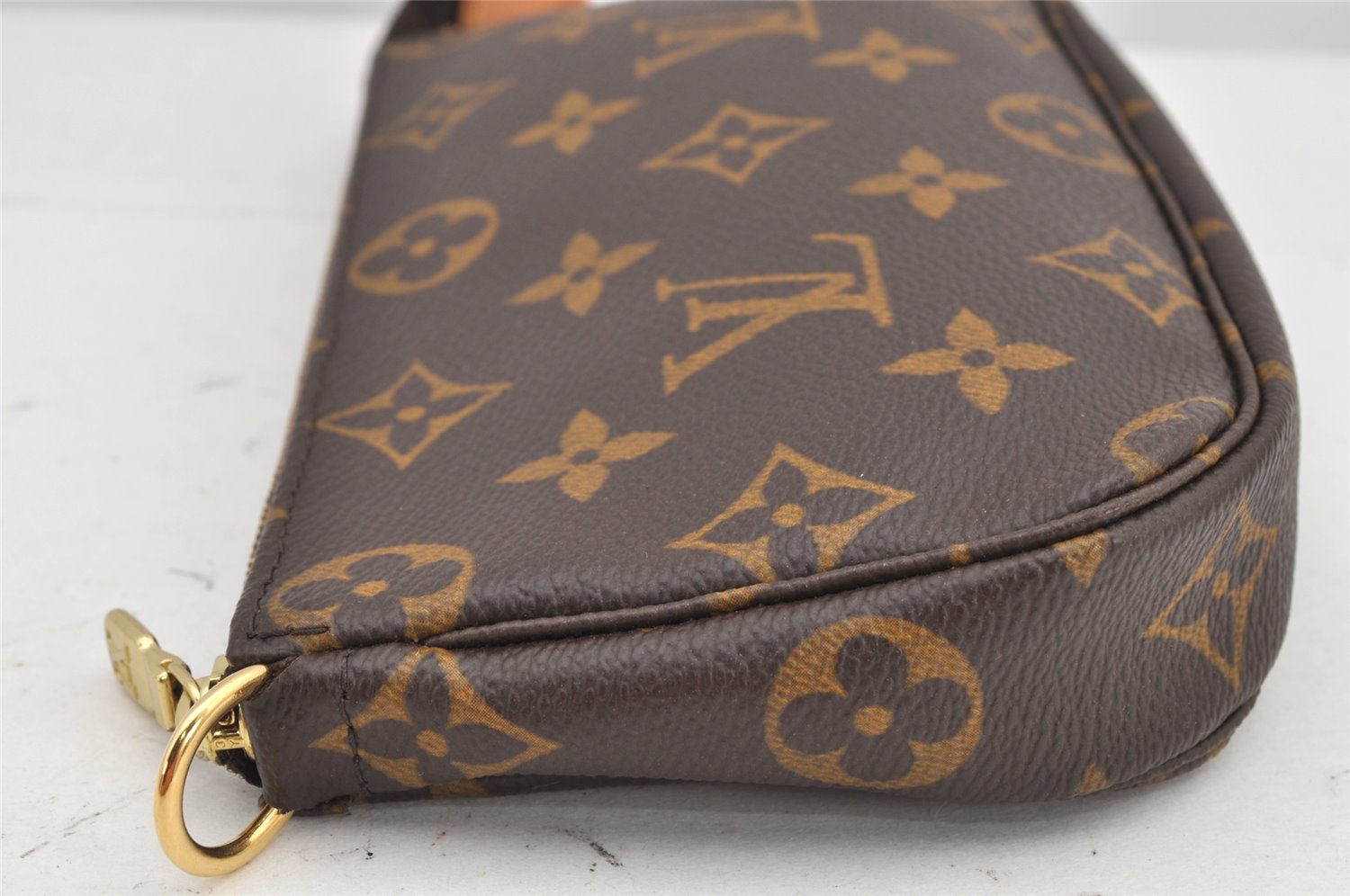 Authentic Louis Vuitton Monogram Pochette Accessoires Pouch M51980 LV 2943K