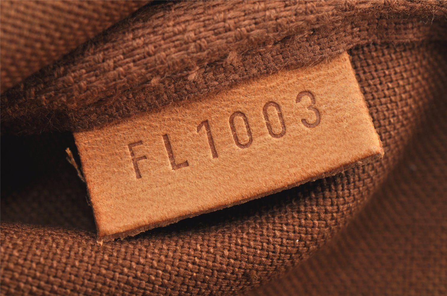 Authentic Louis Vuitton Monogram Pochette Accessoires Pouch M51980 LV 2943K