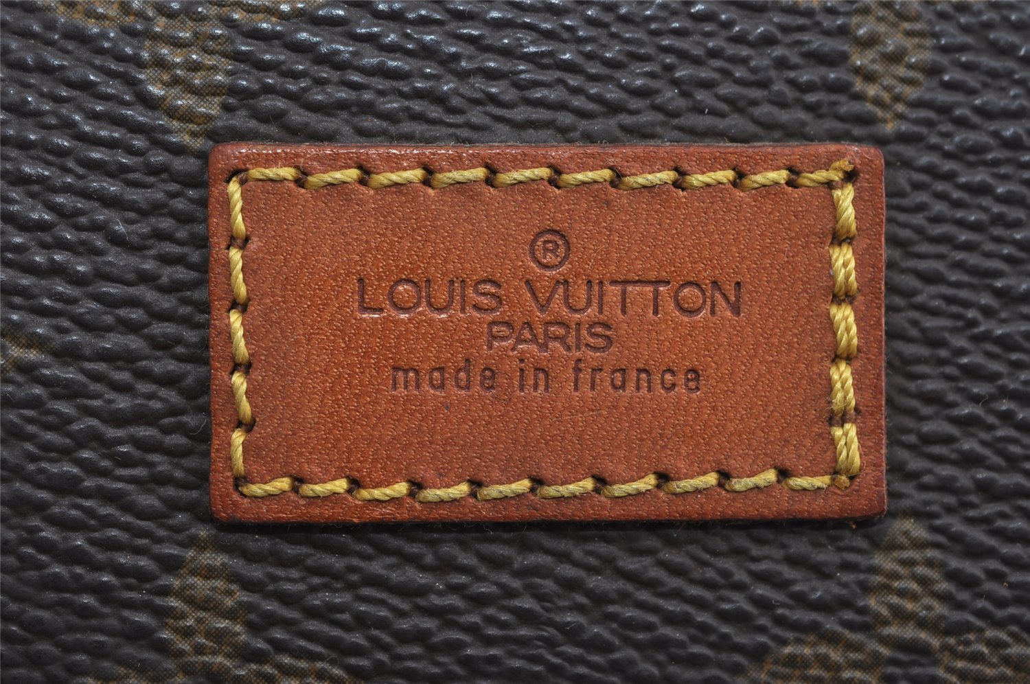 Authentic Louis Vuitton Monogram Saumur 30 Shoulder Cross Bag M42256 LV 2944I