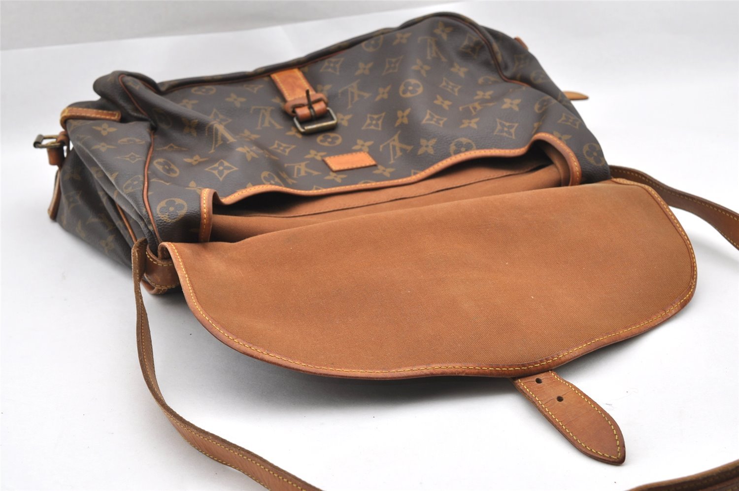 Authentic Louis Vuitton Monogram Saumur 35 Shoulder Cross Bag M42254 LV 2945I