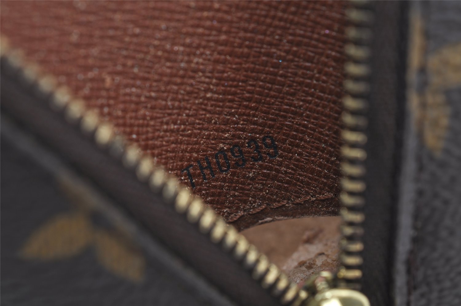 Auth Louis Vuitton Monogram Trousse Demi Ronde 23 Pouch M47520 Junk 2948J