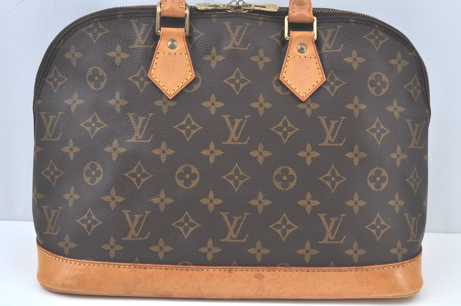Authentic Louis Vuitton Monogram Alma Hand Bag Purse M51130 LV 2949J