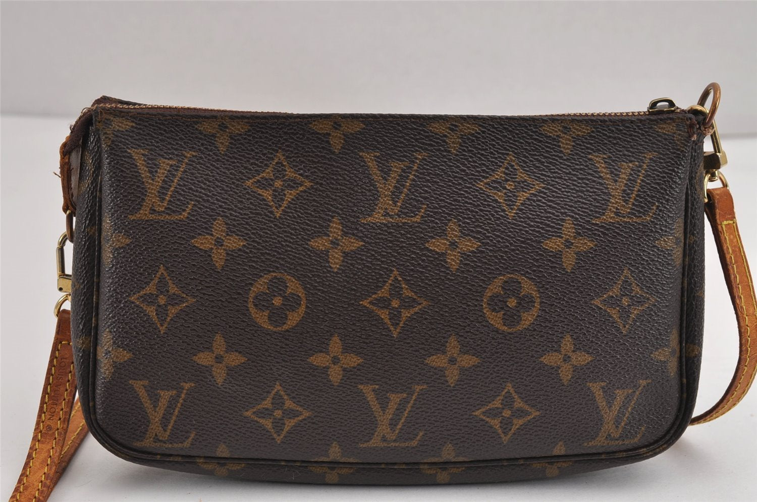 Authentic Louis Vuitton Monogram Pochette Accessoires Shoulder Pouch Junk 2952J