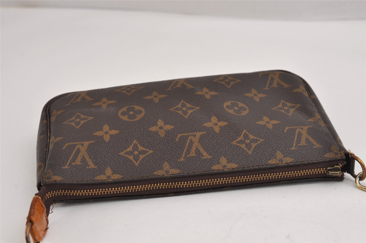 Authentic Louis Vuitton Monogram Pochette Accessoires Shoulder Pouch Junk 2952J