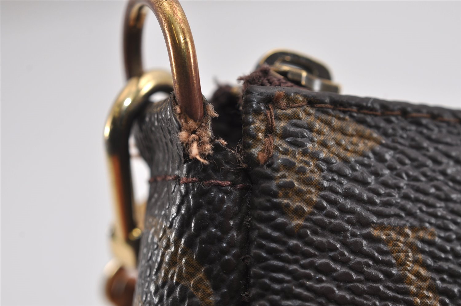 Authentic Louis Vuitton Monogram Pochette Accessoires Shoulder Pouch Junk 2952J