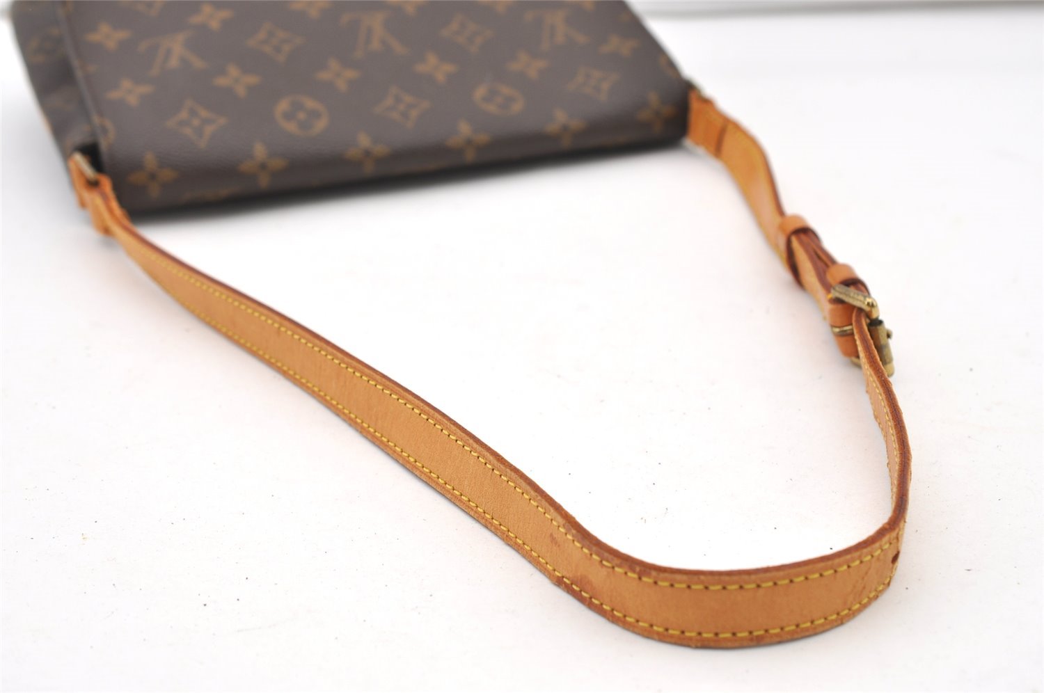 Authentic Louis Vuitton Monogram Musette Tango Shoulder Bag M51257 LV 2953J
