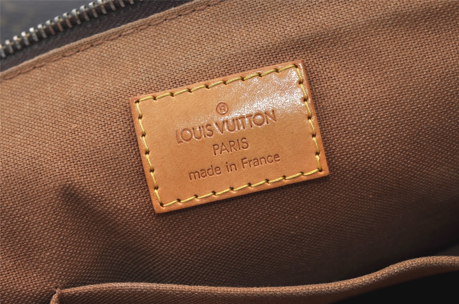 Authentic Louis Vuitton Monogram Popincourt Haut Shoulder Bag M40007 LV 2956J