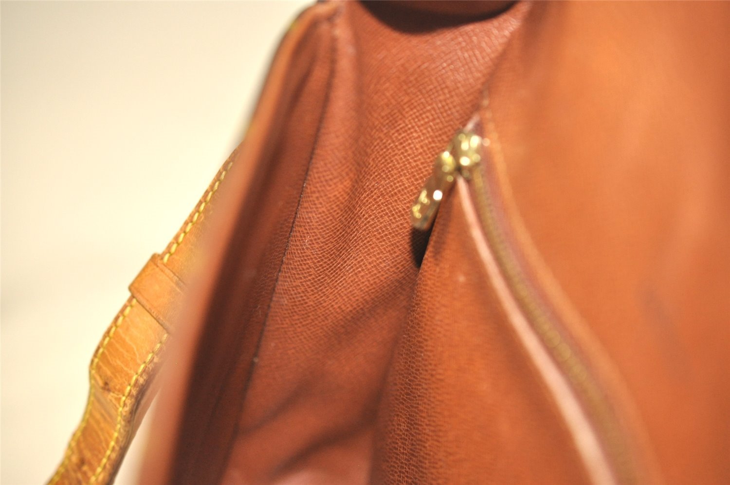 Authentic Louis Vuitton Monogram Saint Cloud GM M51242 Shoulder Cross Bag 2961I