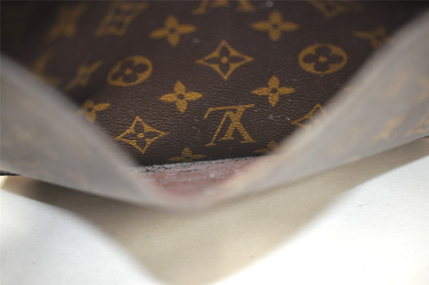 Authentic Louis Vuitton Monogram Saint Cloud GM M51242 Shoulder Cross Bag 2961I