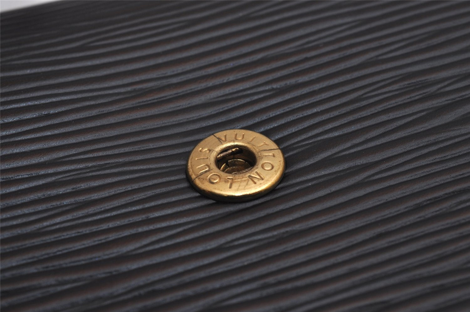 Authentic Louis Vuitton Epi Arts Deco Clutch Hand Bag Black M52632 LV 2962J