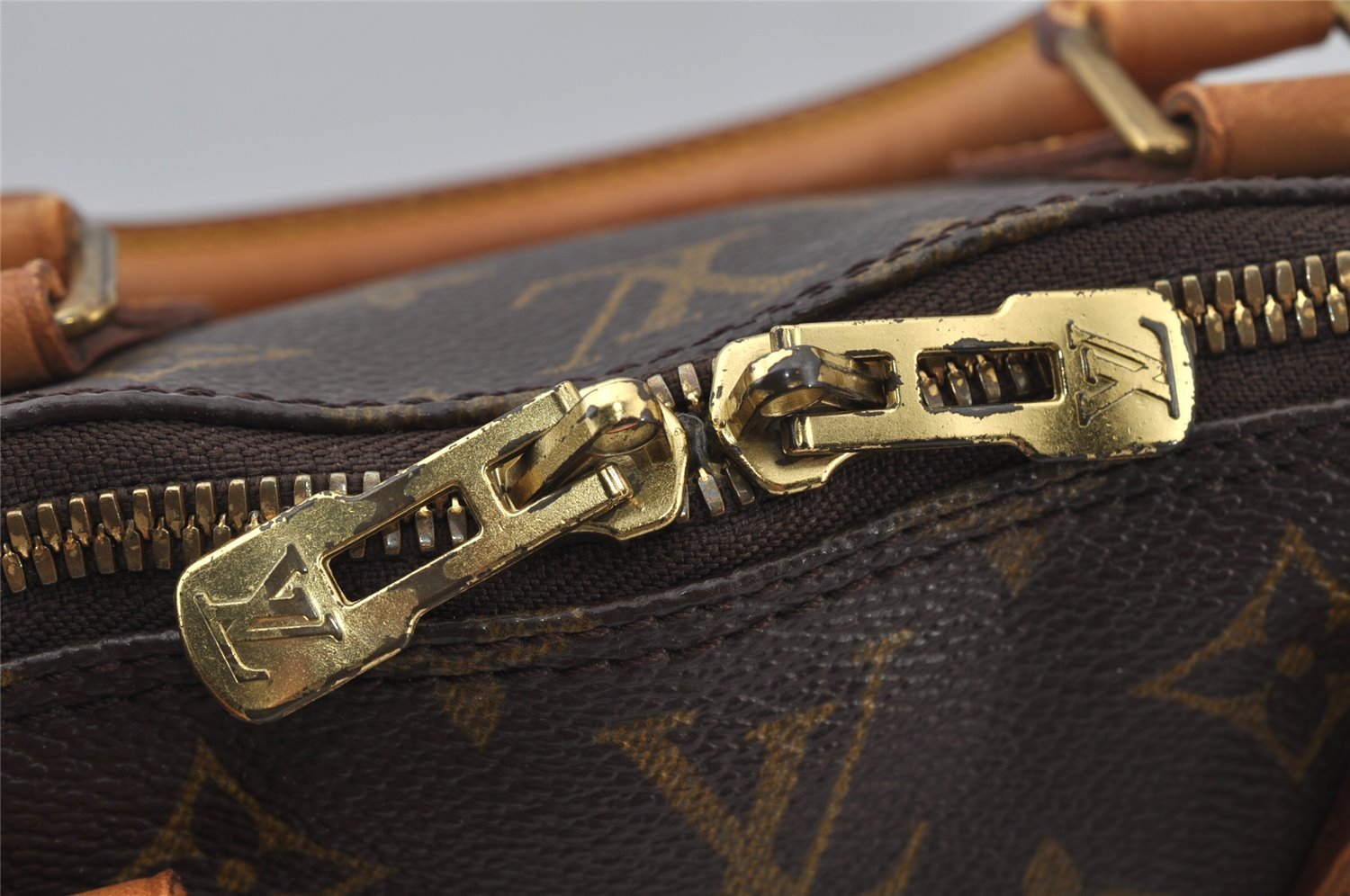 Authentic Louis Vuitton Monogram Alma Hand Bag Purse M51130 LV 2966J