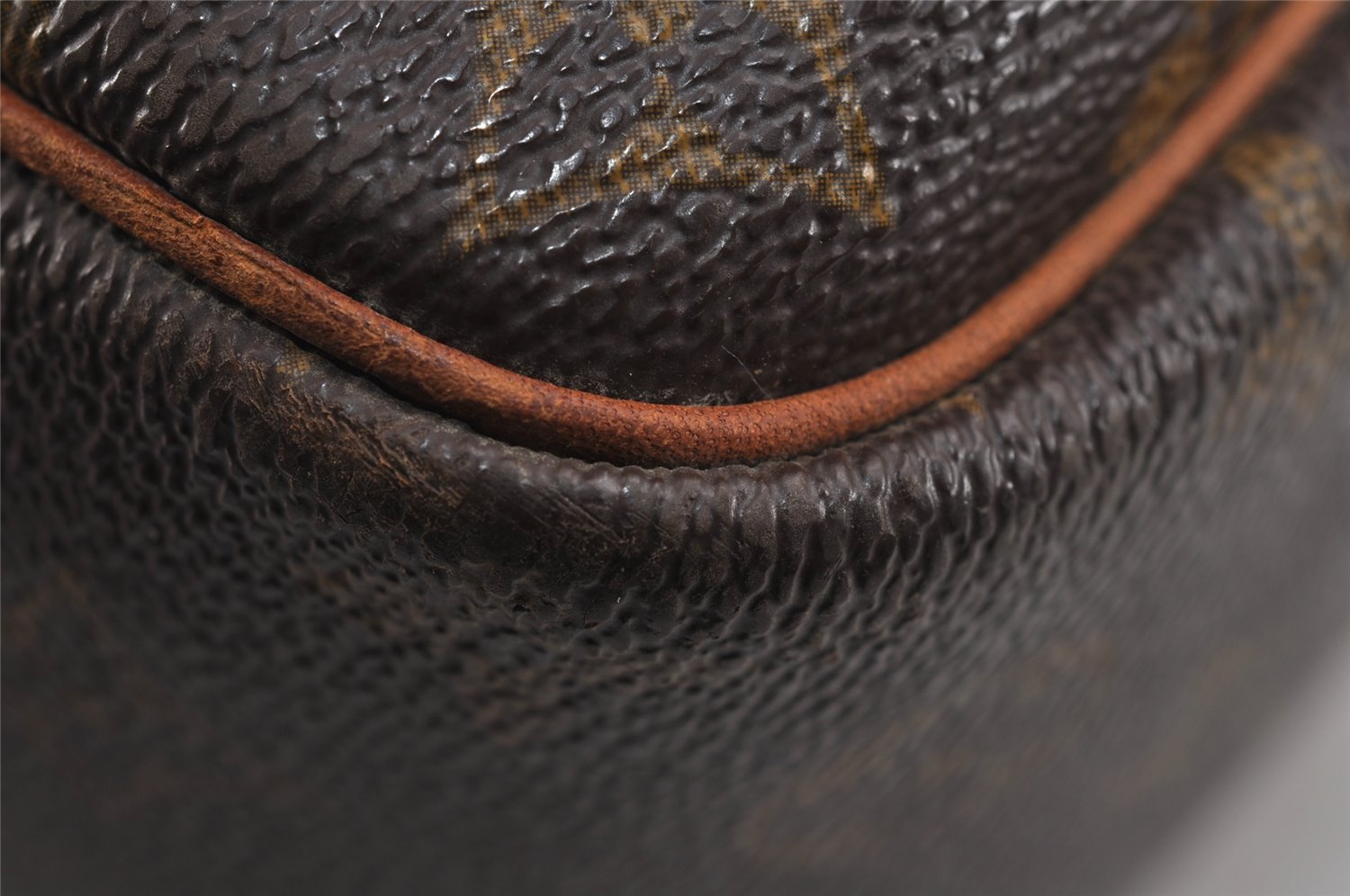 Authentic Louis Vuitton Monogram Deauville Hand Bag M47270 LV 2967J