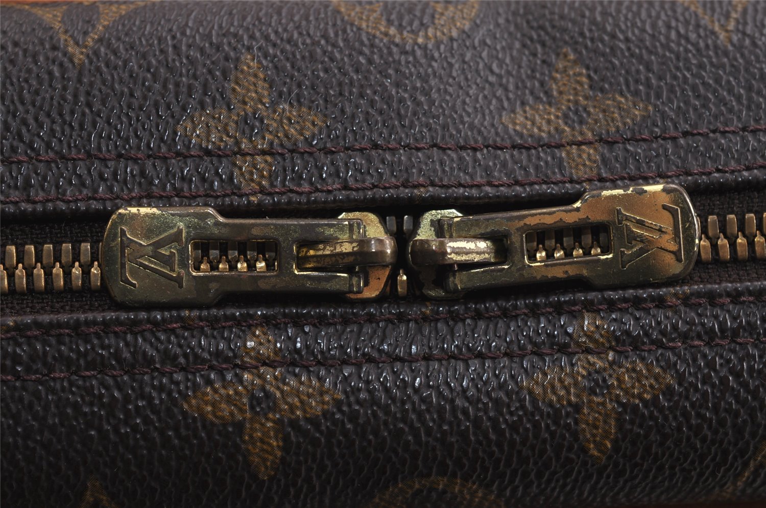 Authentic Louis Vuitton Monogram Deauville Hand Bag M47270 LV 2967J