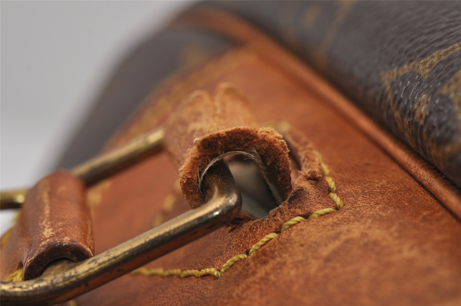 Authentic Louis Vuitton Monogram Deauville Hand Bag M47270 LV 2967J