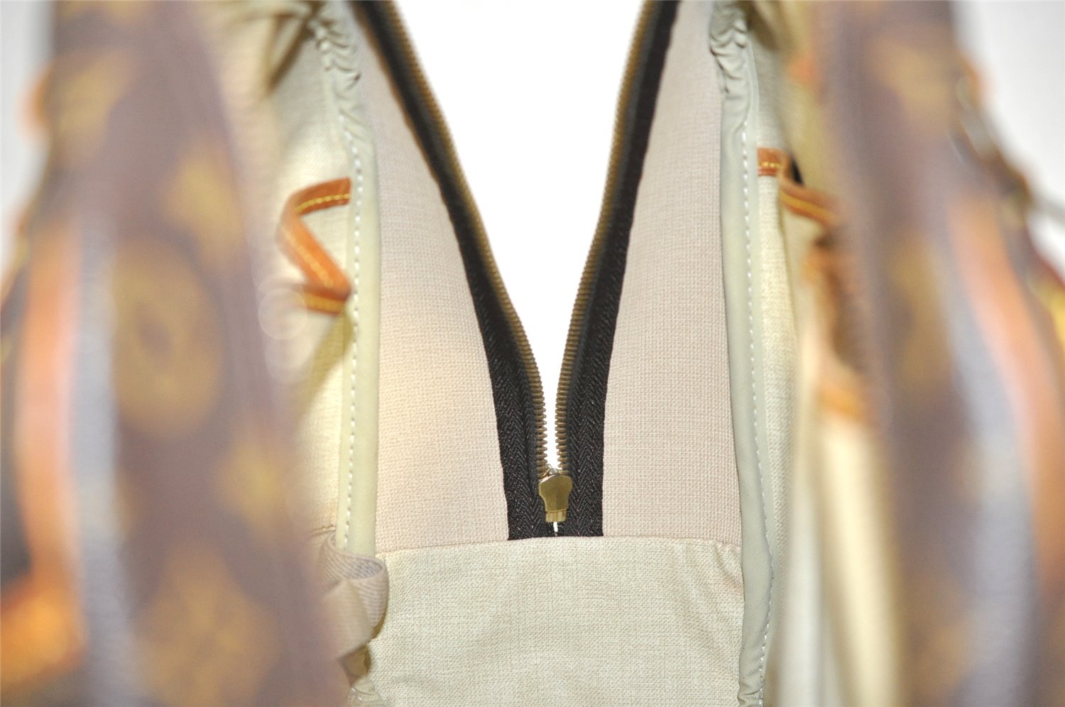 Authentic Louis Vuitton Monogram Deauville Hand Bag M47270 LV 2967J