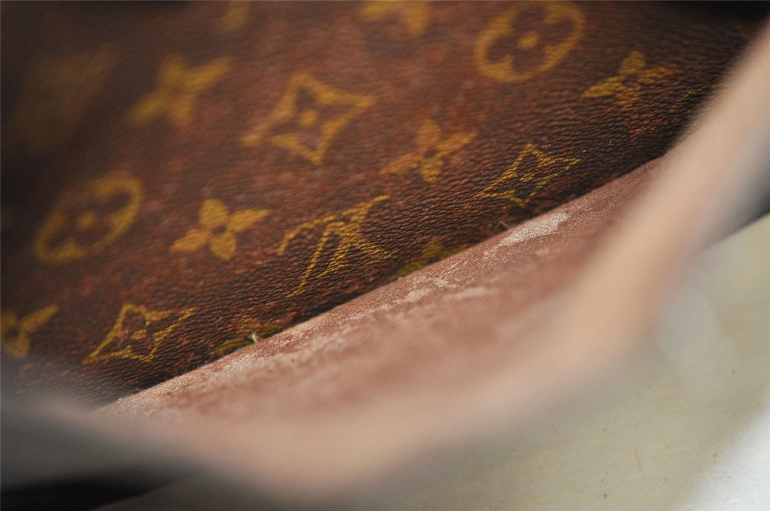 Authentic Louis Vuitton Monogram Saint Cloud GM M51242 Shoulder Bag Junk 2970I