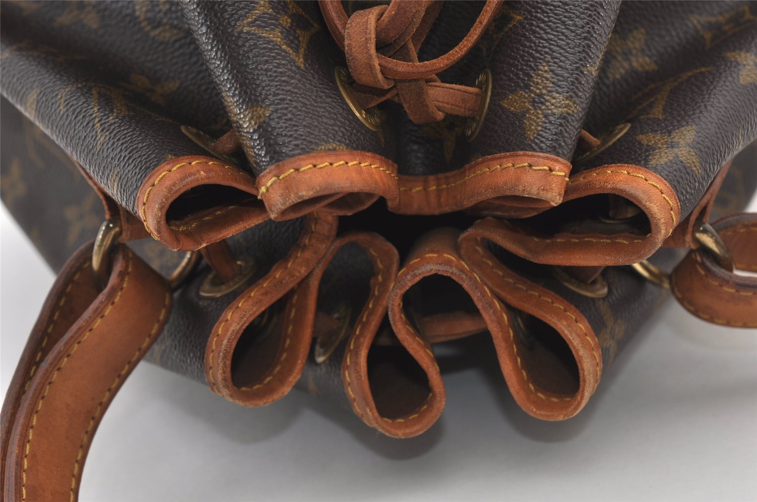 Authentic Louis Vuitton Monogram Petit Noe M42226 Shoulder Drawstring Bag 2971J