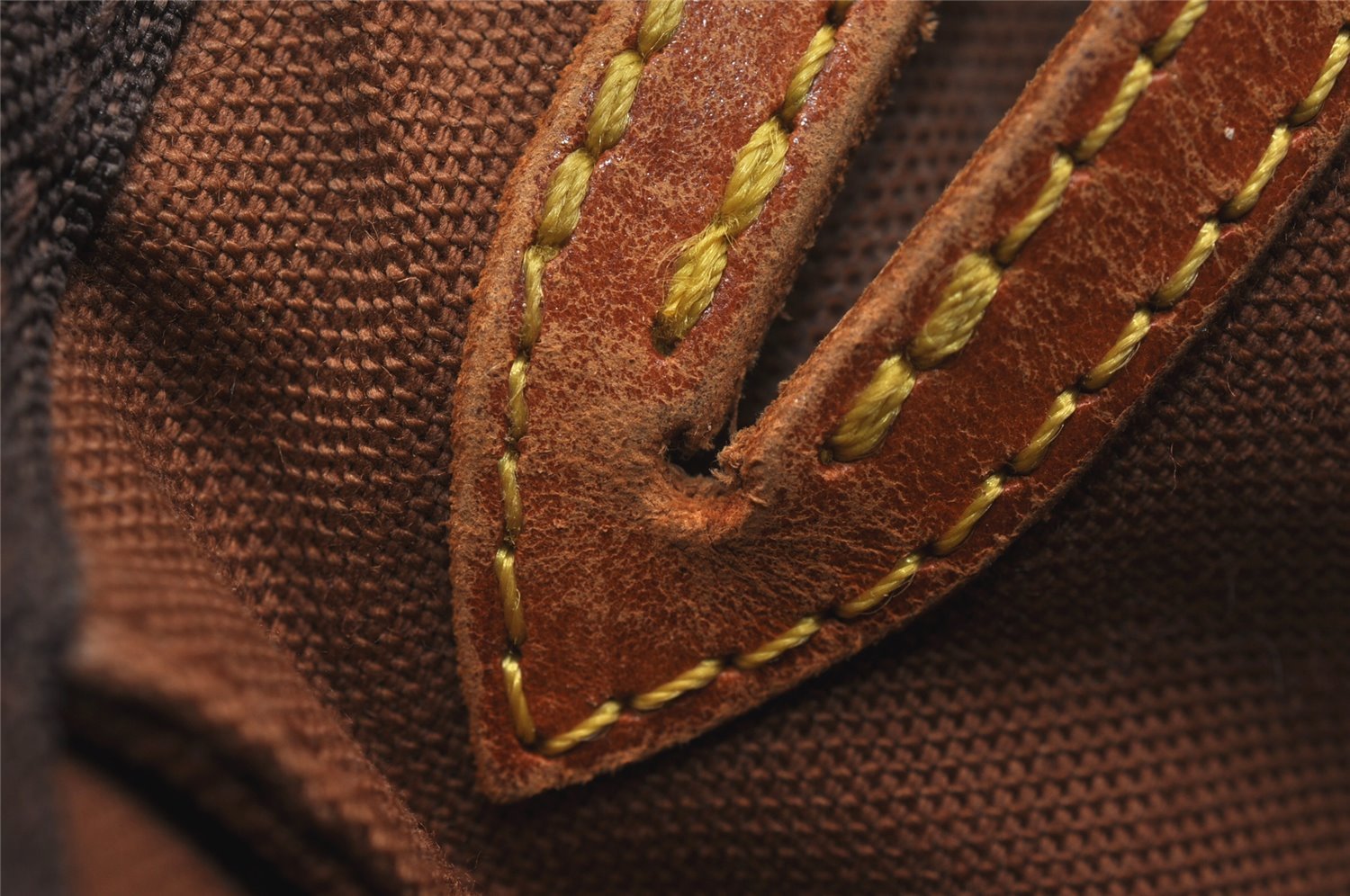 Authentic Louis Vuitton Monogram Speedy 30 Hand Boston Bag M41526 LV 2972J