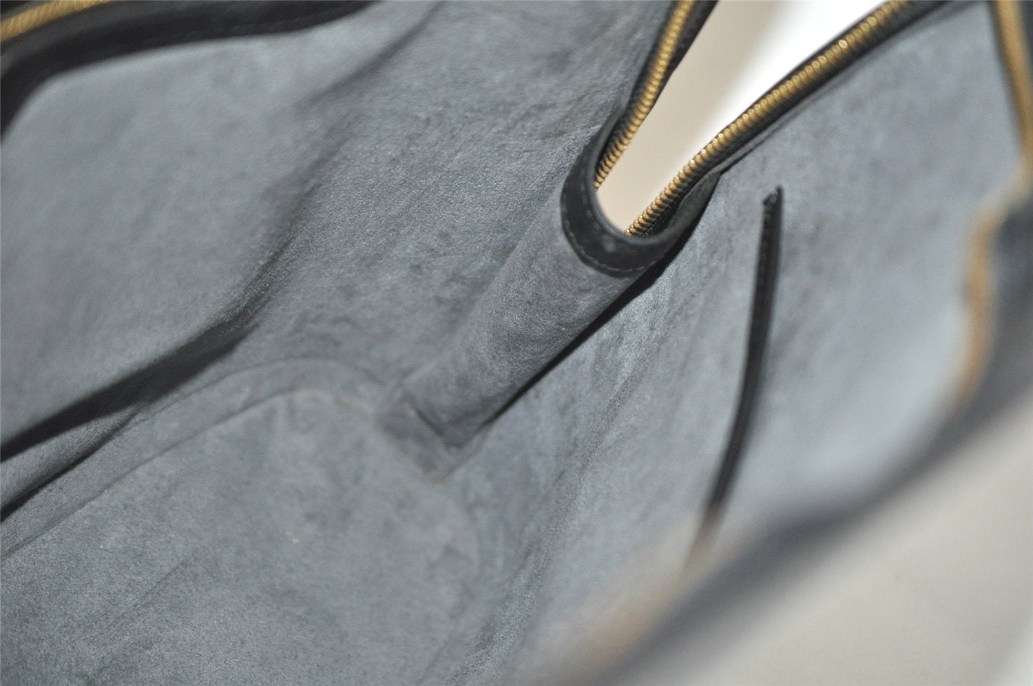 Authentic Louis Vuitton Epi Lussac Shoulder Tote Bag Black M52282 LV 2974J