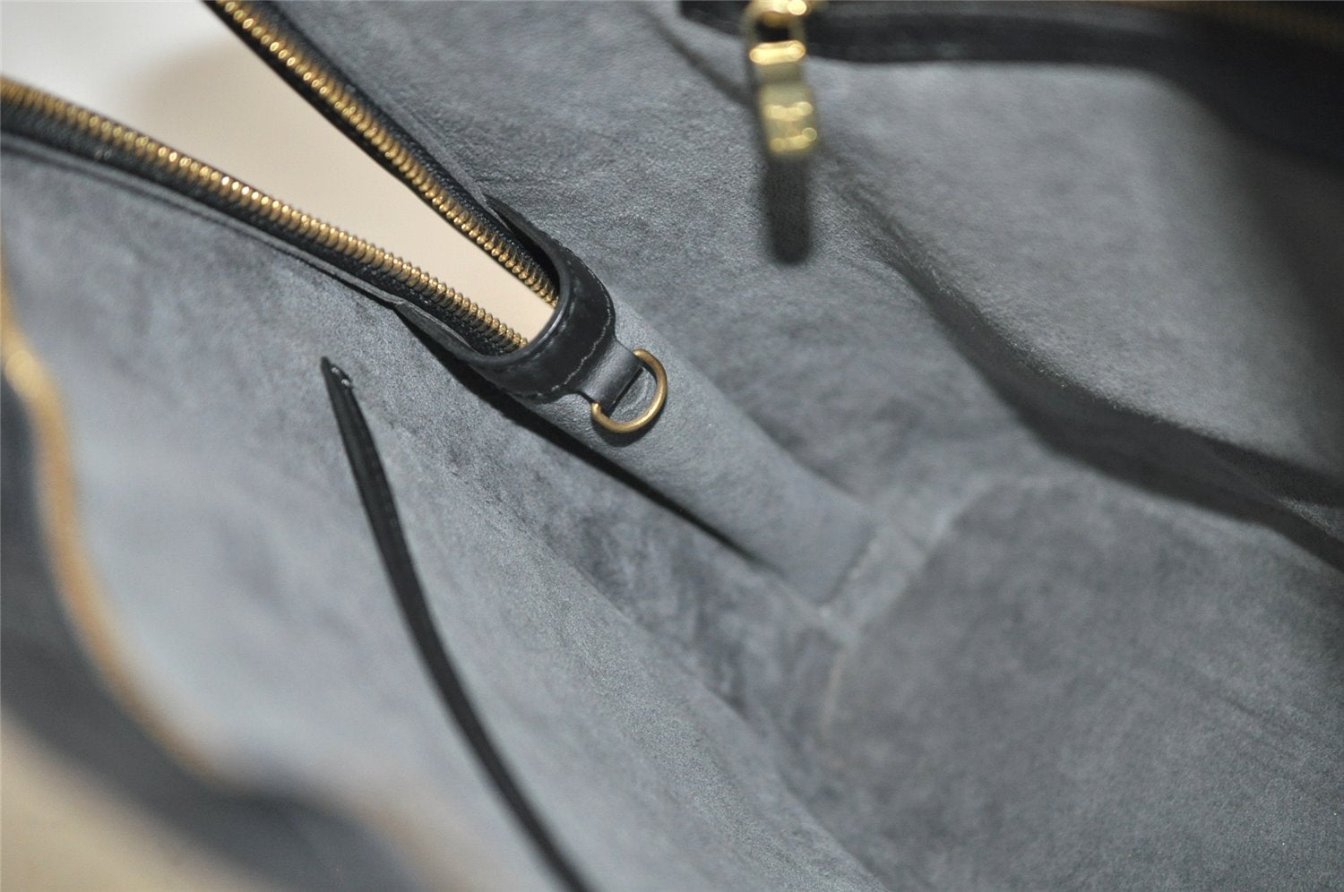 Authentic Louis Vuitton Epi Lussac Shoulder Tote Bag Black M52282 LV 2974J