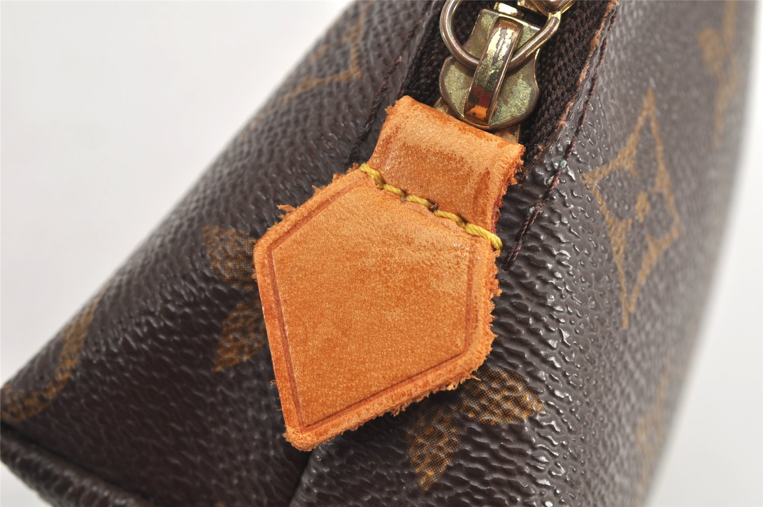 Authentic Louis Vuitton Monogram Pochette Cosmetic Pouch M47515 LV 2975K