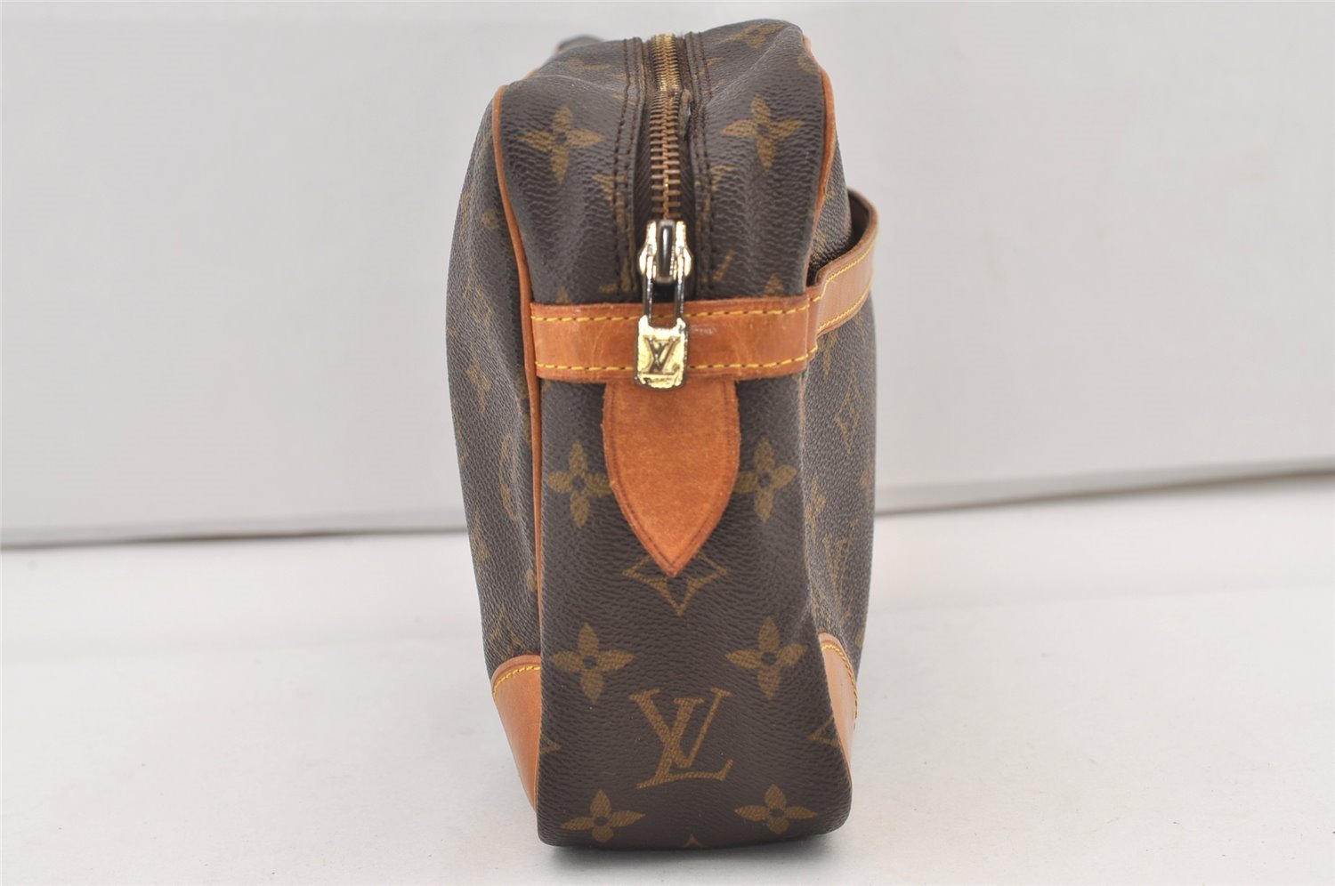 Authentic Louis Vuitton Monogram Compiegne 28 Clutch Hand Bag M51845 LV 2978J