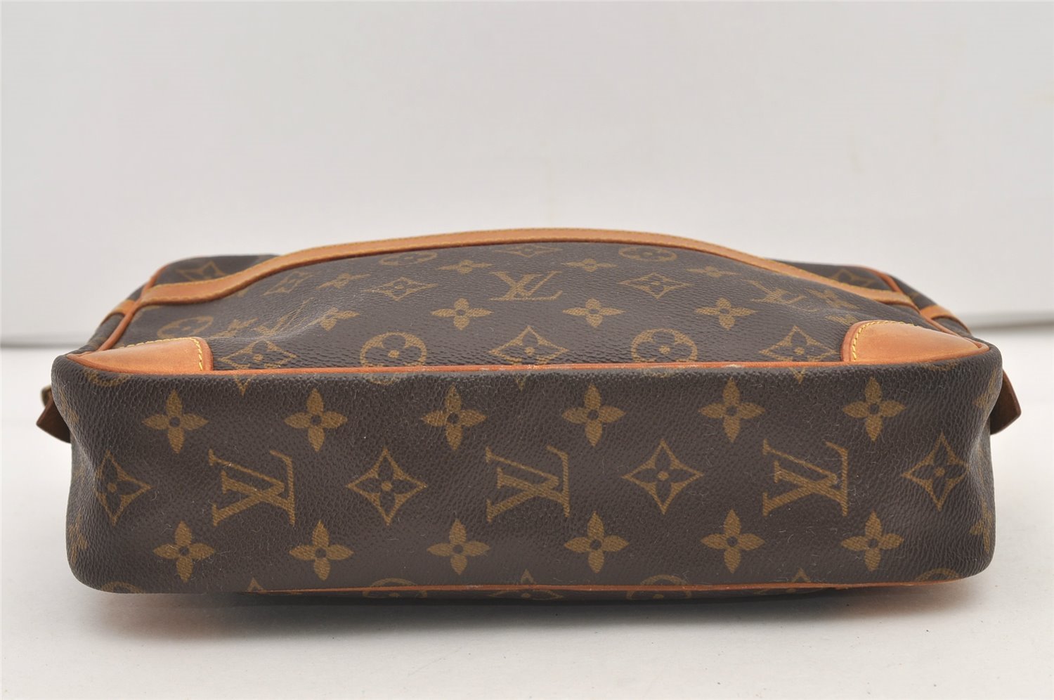 Authentic Louis Vuitton Monogram Compiegne 28 Clutch Hand Bag M51845 LV 2978J